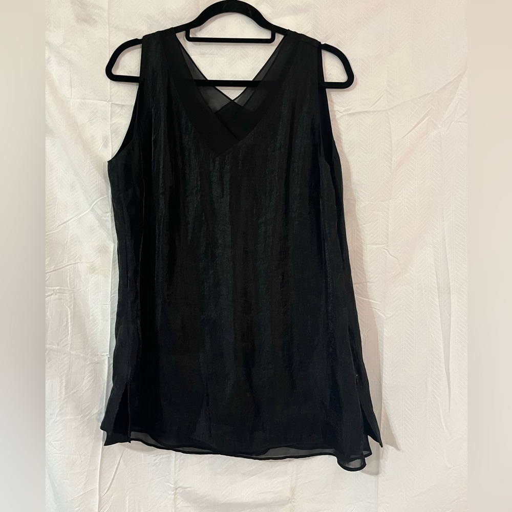 Coldwater Creek women’s dressy Black sleeveless top.          W4